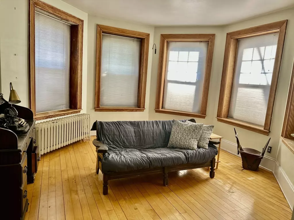 Boston, MA 02134,1161 Commonwealth Ave #1