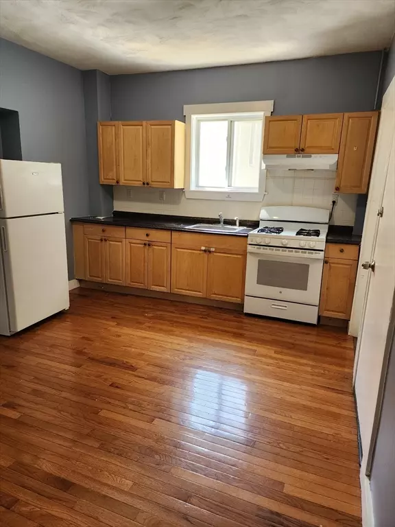 11 Hucthinson #3, Lynn, MA 01902