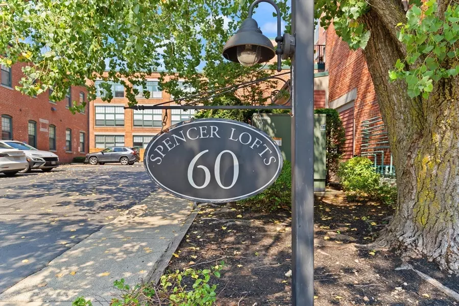 60 Dudley St #120, Chelsea, MA 02150
