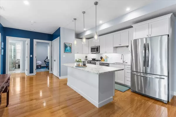 Braintree, MA 02184,9 Independence Ave #212