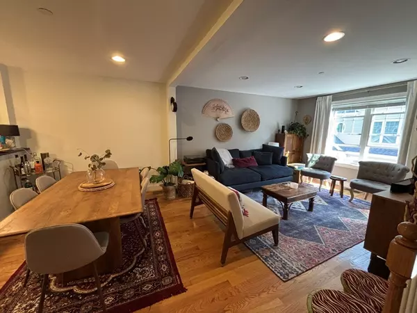 42 Gilmore St #G, Quincy, MA 02170