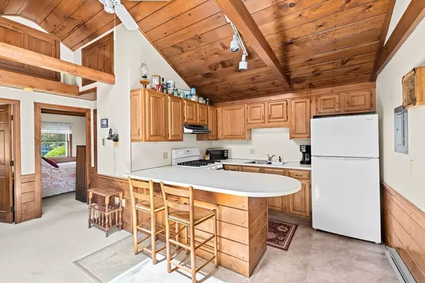 Wareham, MA 02571,2 Edward St