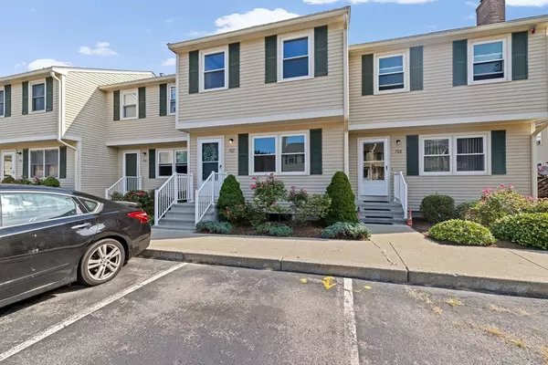 Fairhaven, MA 02719,707 Ocean Mdws #707