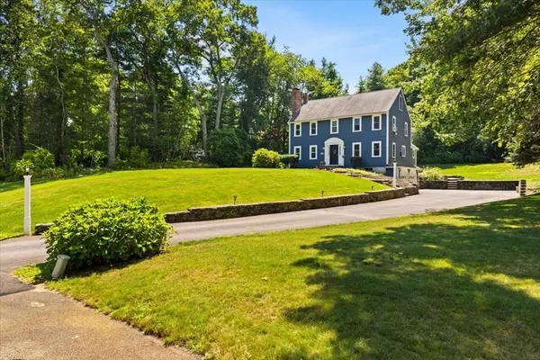 20 Acorn Lane, Pembroke, MA 02359