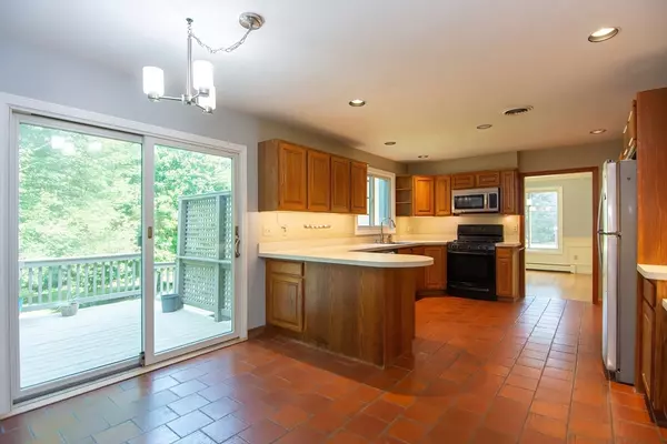 Millis, MA 02054,16 Walnut Hill Road