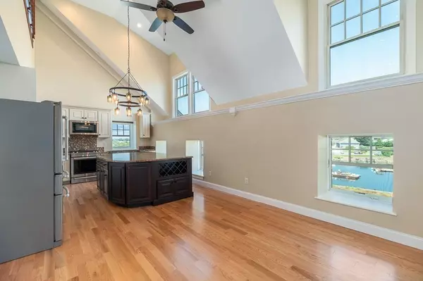 Danvers, MA 01923,152 Water St #13