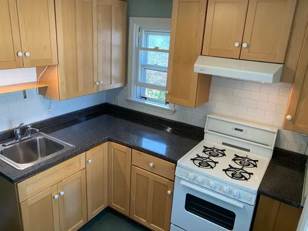 Medford, MA 02155,38 Park St #B