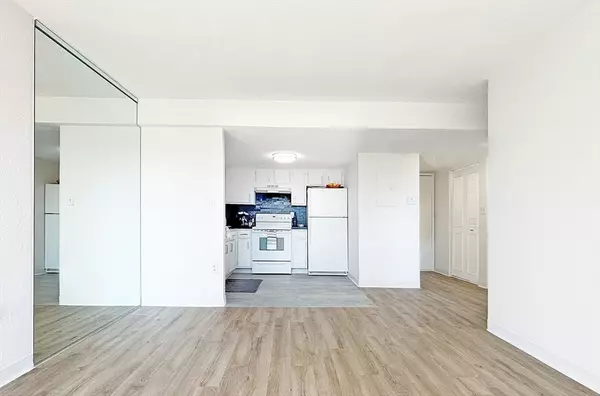 Revere, MA 02151,585 Revere Beach Pkwy #410
