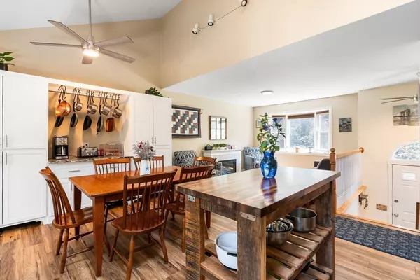 Ludlow, MA 01056,21 Nora Ln