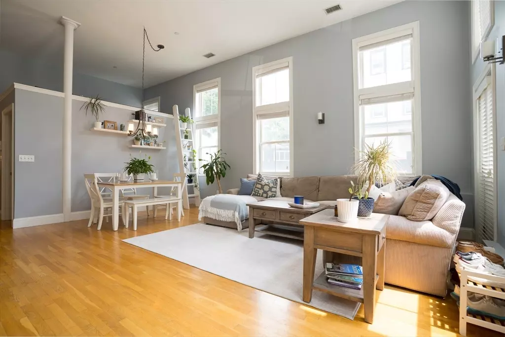 Boston, MA 02127,352 West 3rd Street #9