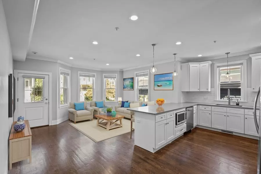 407 Pleasant St. #1A, Melrose, MA 02176