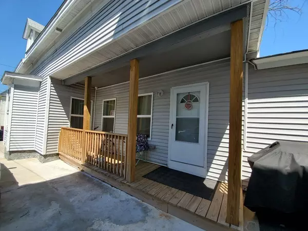 Lowell, MA 01852,54 Pleasant St