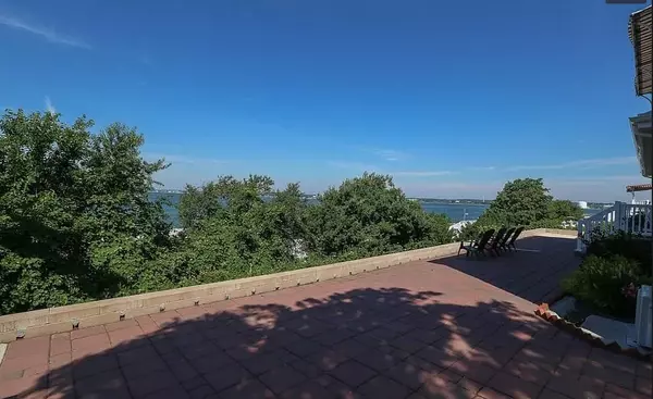 Nahant, MA 01908,9 Linda Ln #1