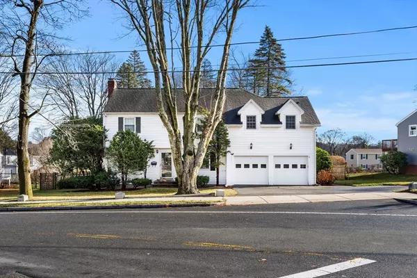 North Andover, MA 01845,3 Elm St #3