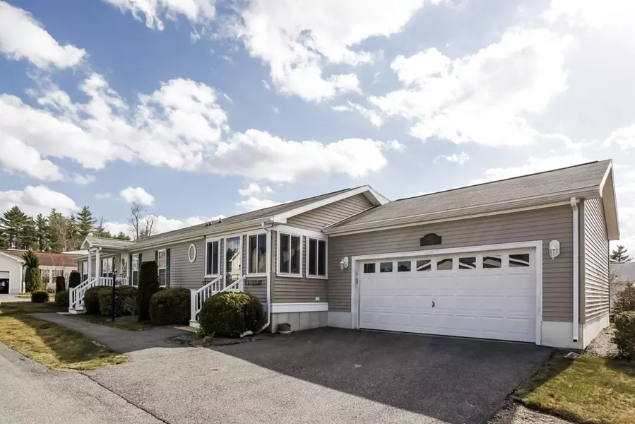1802 Fox Run, Middleboro, MA 02346