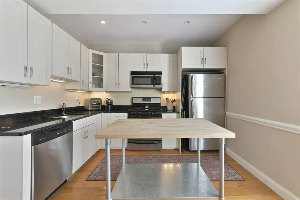 Boston, MA 02127,161 H Street #3