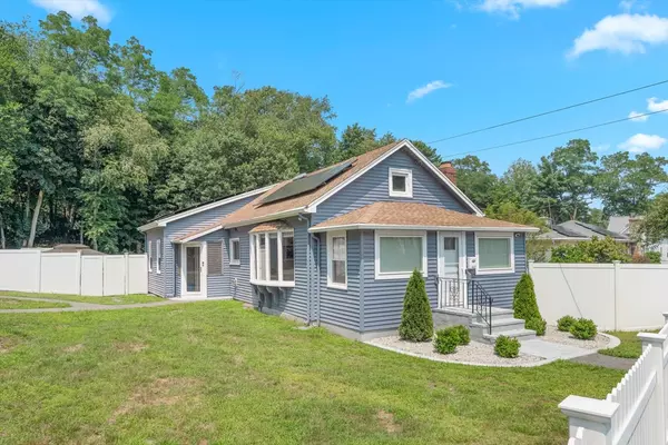 442 North St, Randolph, MA 02368