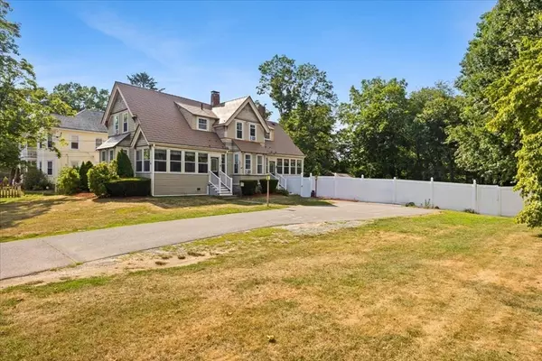 9 Dale Street, Taunton, MA 02780