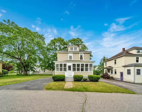 10 Currier Ave, Amesbury, MA 01913