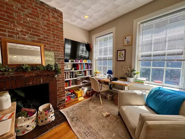 85 Philllips #C, Boston, MA 02114