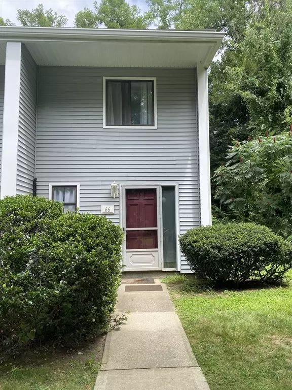 555 Russell Rd #J66, Westfield, MA 01085