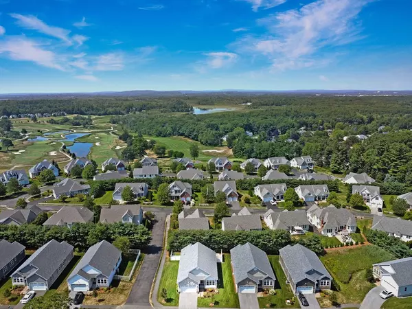 Methuen, MA 01844,23 Country Club Cir #23