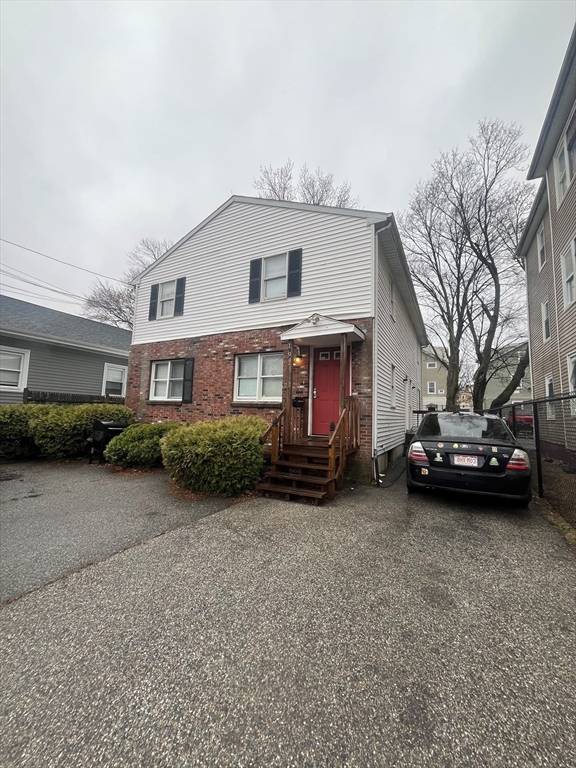 192 Oakland Ave, Providence, RI 02908