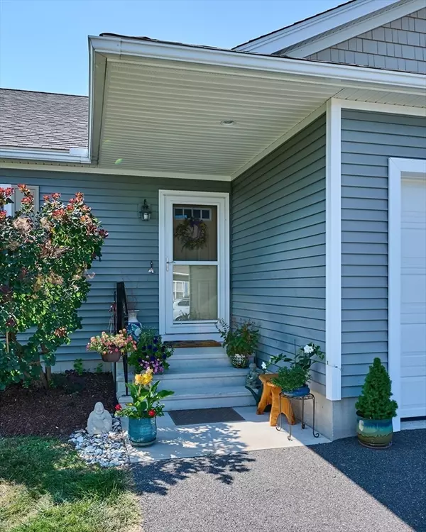 Belchertown, MA 01007,111 Daniel Shays Hwy #8