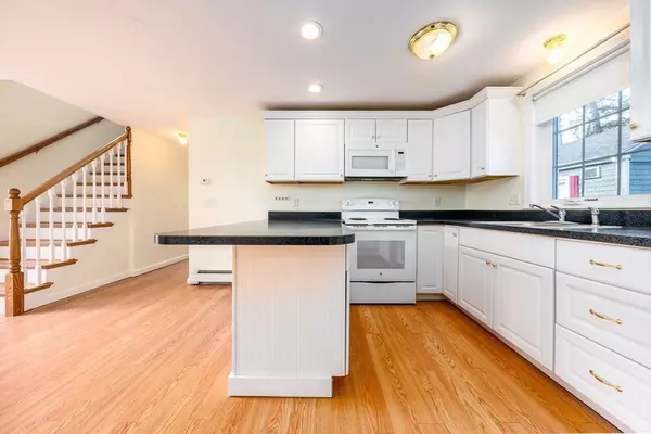 Bourne, MA 02532,28G Hideaway Village #28G