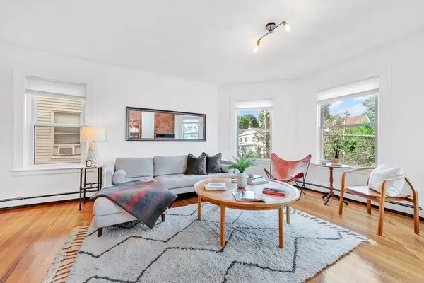 Medford, MA 02155,90 Boston Avenue #3