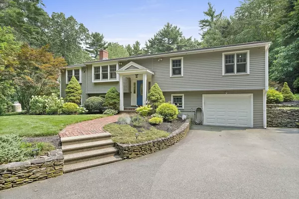 45 North Street, Duxbury, MA 02332