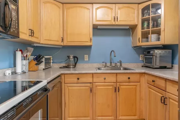 Agawam, MA 01001,135 Corey Colonial #135