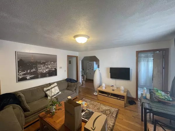 Somerville, MA 02145,30 Murdock St #1