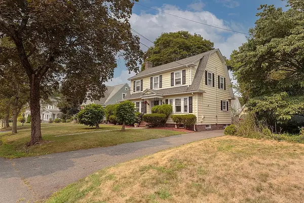 Medford, MA 02155,52 Oak Ridge Road