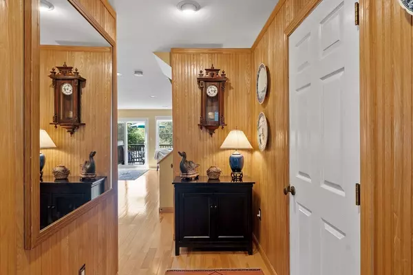 Waltham, MA 02452,186 Bishops Forest Dr #186