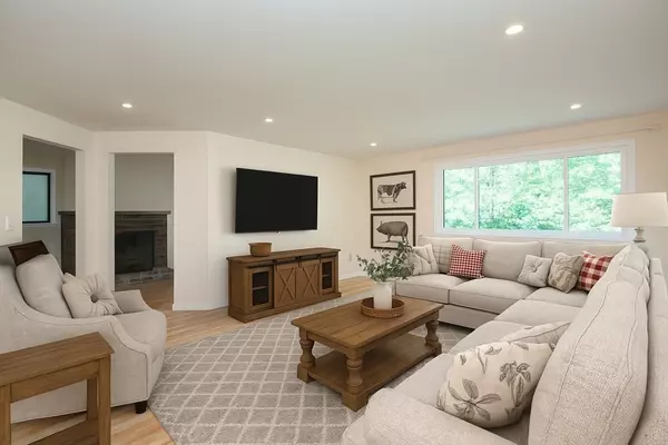 10 E Bluff Rd #10, Ashland, MA 01721