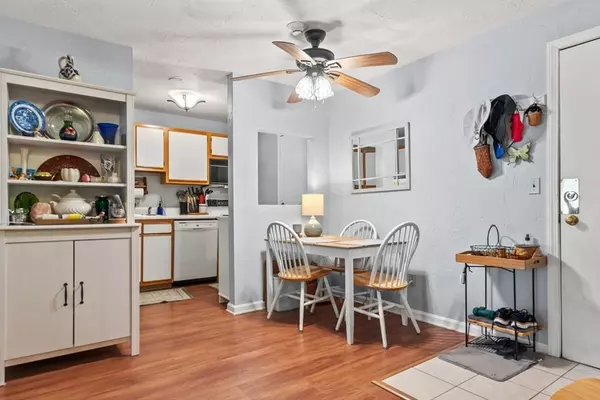 Mansfield, MA 02048,19 Erick Rd #14