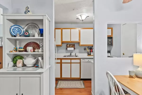 Mansfield, MA 02048,19 Erick Rd #14