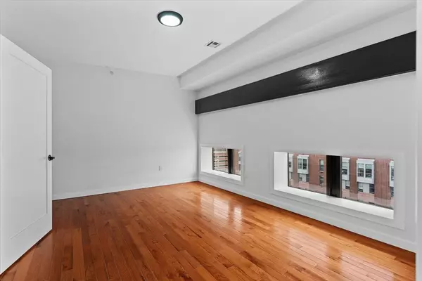 Lawrence, MA 01840,280 Essex Street #503