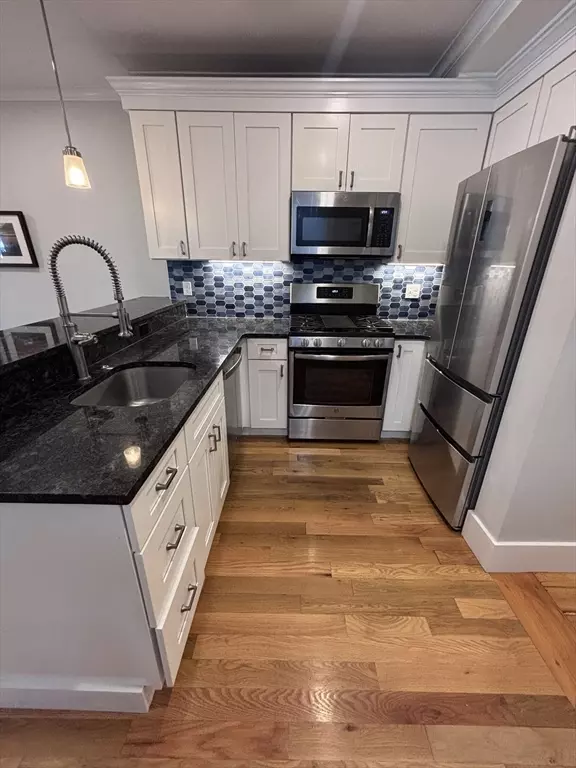 110 P St #1, Boston, MA 02127