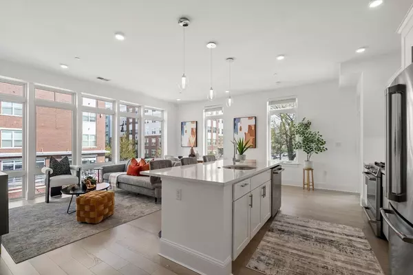 95 Fawcett St #406, Cambridge, MA 02138