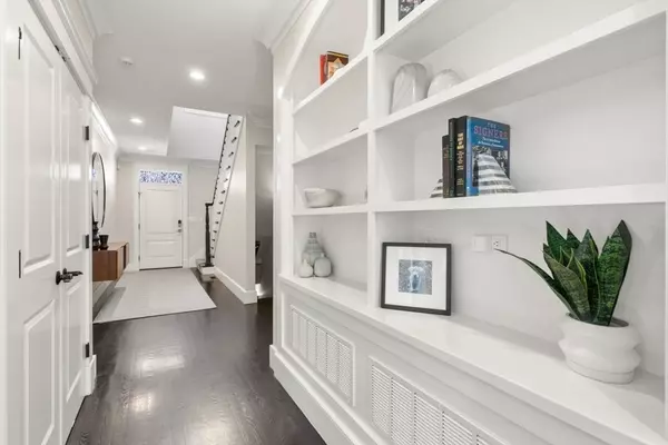 Newton, MA 02458,34 Winchester Rd #34
