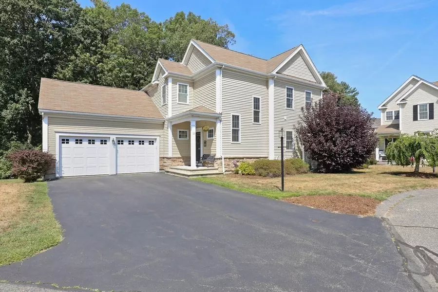 22 Sunflower Dr #22, Raynham, MA 02767
