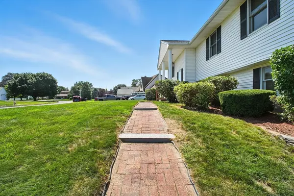 Agawam, MA 01001,35 Danny Ln