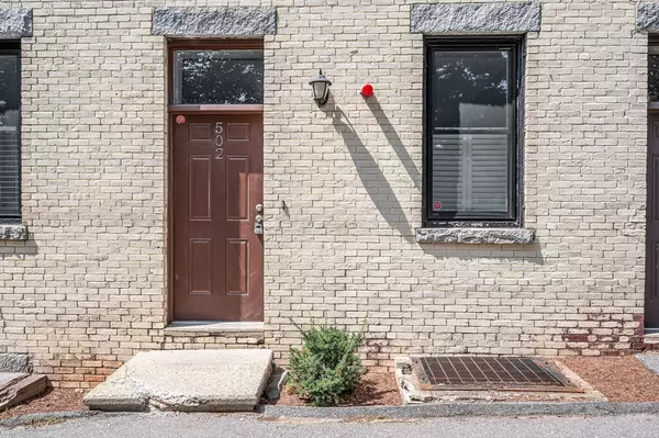 Lowell, MA 01852,201 Thorndike St #5-02