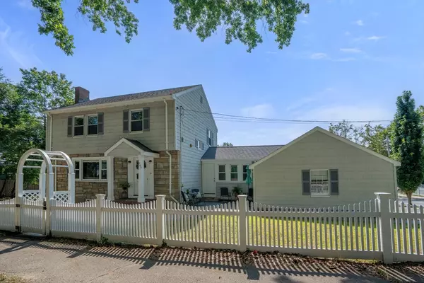 840 Vfw Parkway, Boston, MA 02132