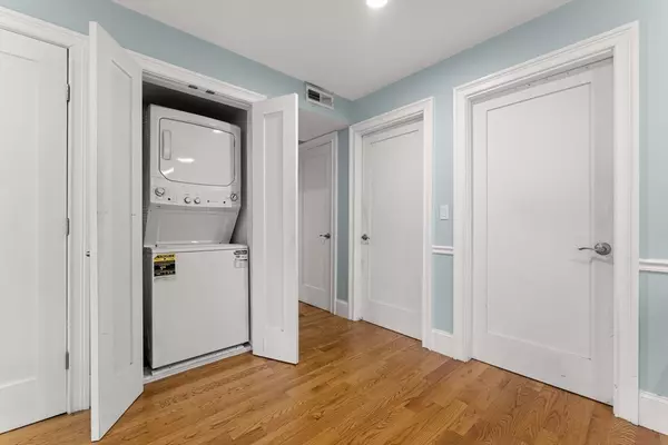 Boston, MA 02125,152-154 Savin Hill Ave #1