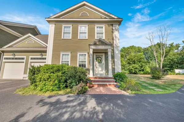 4 Stewart St #4, West Newbury, MA 01985