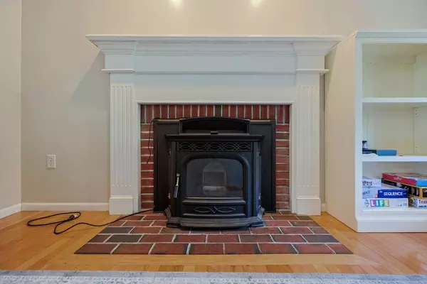 Mendon, MA 01756,10 Bicknell Dr
