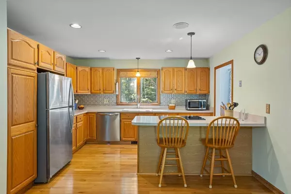 Groton, MA 01450,80 Ames Rd